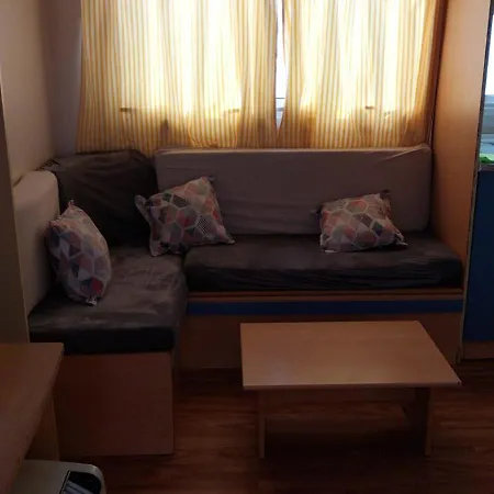 Lands House Bungalows